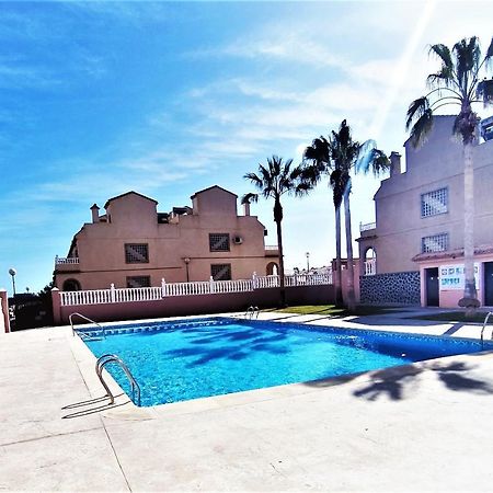 Modern Townhouse With Bbq & Terrace - กราน อาลากันต์ ภายนอก รูปภาพ