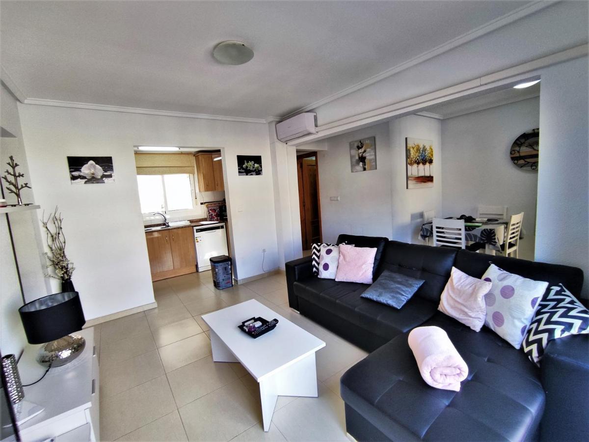 Modern Townhouse With Bbq & Terrace - กราน อาลากันต์ ภายนอก รูปภาพ